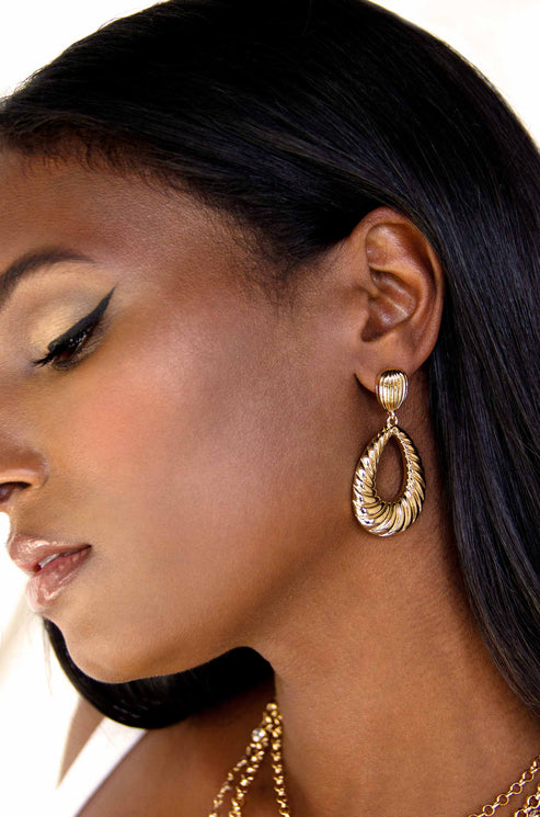 TEARDROP EARRINGS