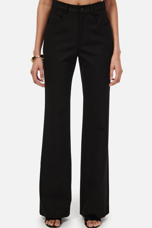 LUCRECIA PANT