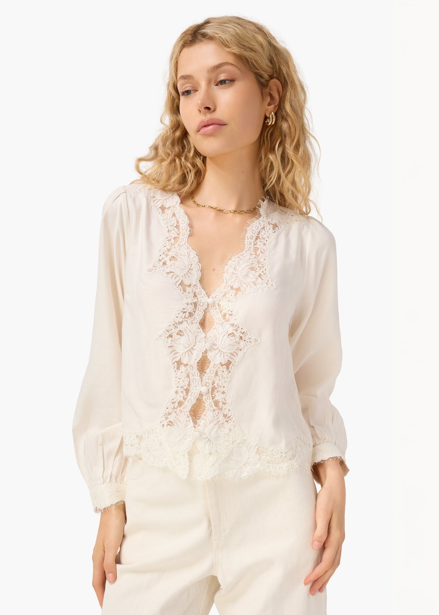 YURI BLOUSE