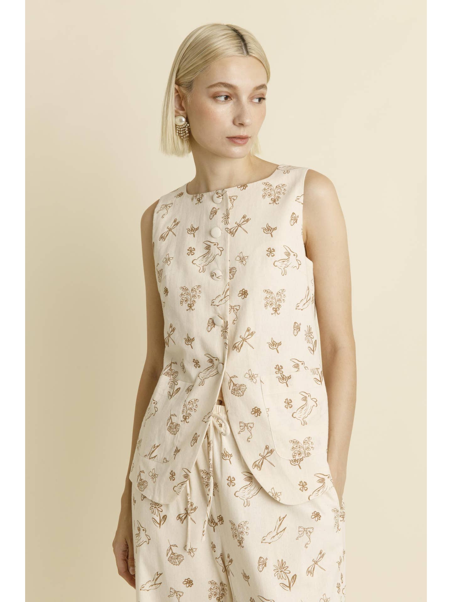 PRINTED VEST