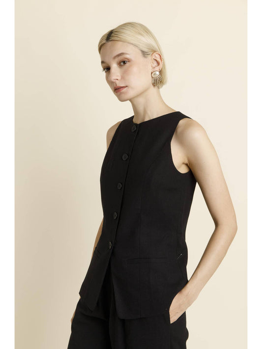 SLEEVELESS VEST