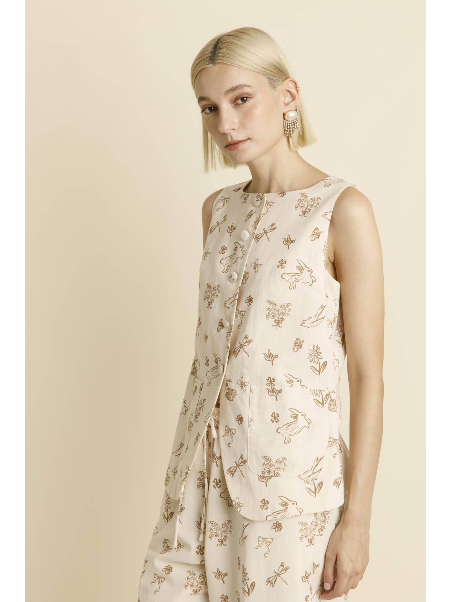 PRINTED VEST