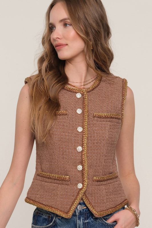 SHIRLEY VEST