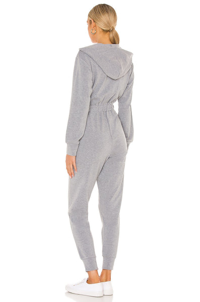 LEISURE SUIT