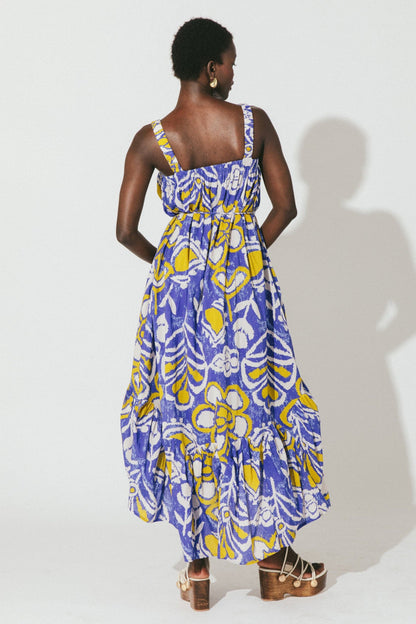 mauriel midi dress Spring has never looked so good @dekota_thompson wears the Mauriel Maxi Dress. Make it yours at Showpo.com #showpo